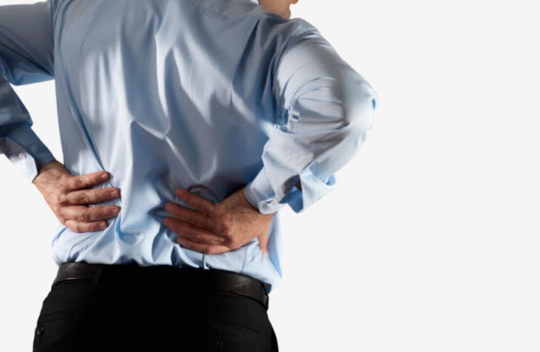 back pain in the lower back photo 2